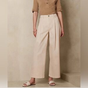 NWT Banana Republic Ecru Cream Wide Leg Cropped Pleated Jeans Pants Size 30 (10)